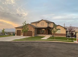 1574 W Iron Horse Blvd, Bluffdale, UT 84065