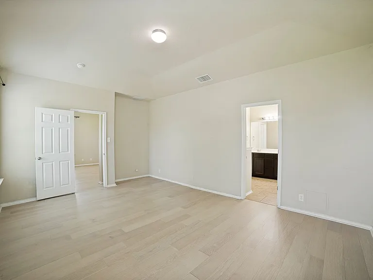 6818 Fort Bnd — Photo 18