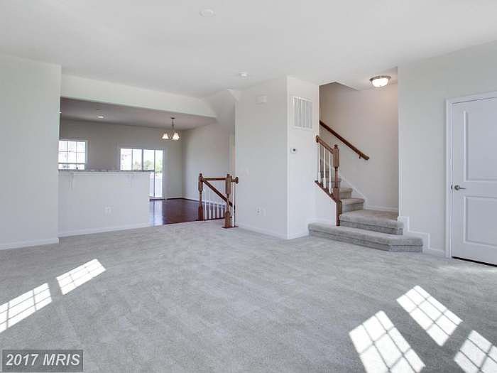 1st image of 6198 Willow Pl