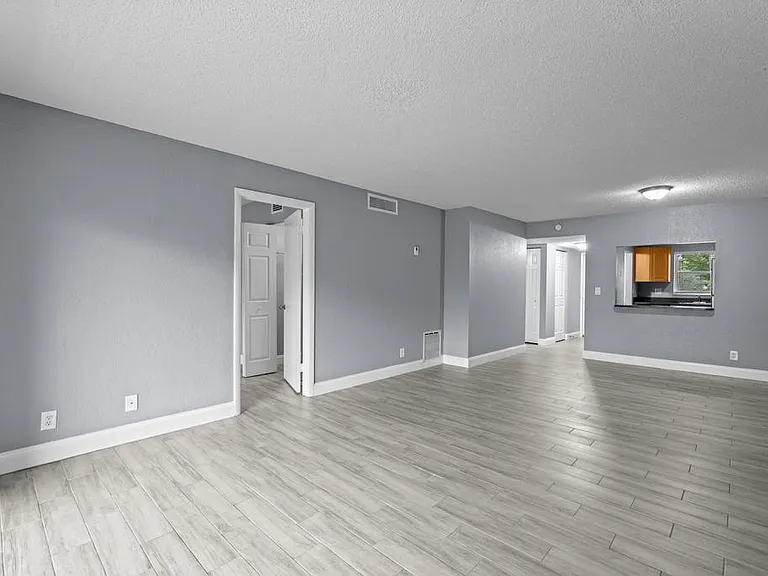 120 Sparrow Dr #205 — Photo 7