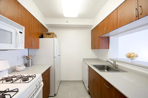 Sold by Compass | media 2