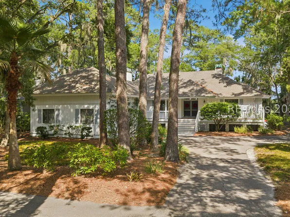 153 Dataw Dr, Saint Helena Island, SC 29920