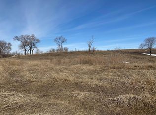 717 52nd St NE, Bismarck, ND 58501
