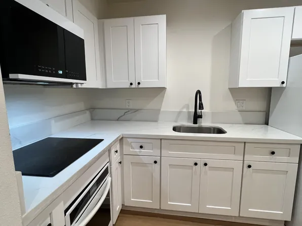 12165 Wind River Cir, Moreno Valley, CA