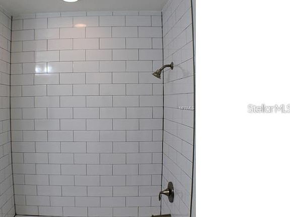 5th image of 7202 N Ola Ave