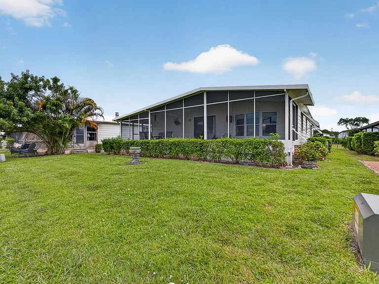 7640 SE Shenandoah Dr — Photo 58