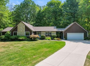 55 Whirlaway Loop SW, Pataskala, OH 43062