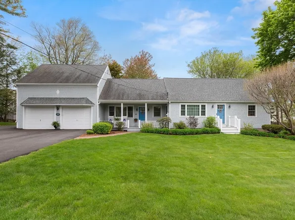 22 Turkey Hill Rd, Newburyport, MA 01950