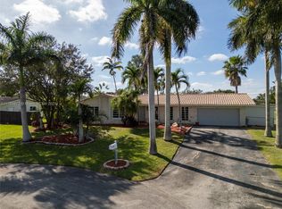 18200 SW 86th Ave, Palmetto Bay, FL 33157