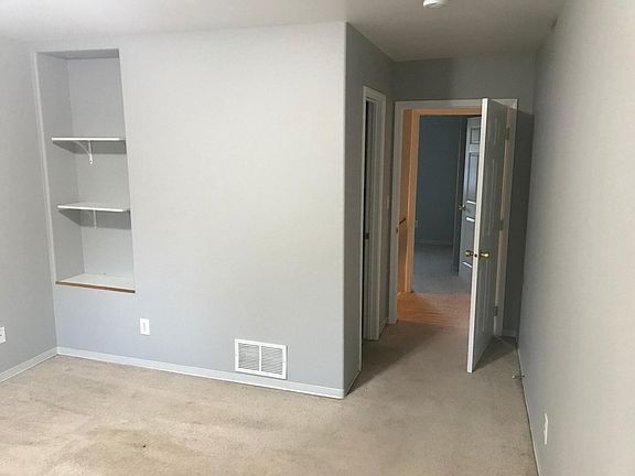 5th image of 5761 College Dr