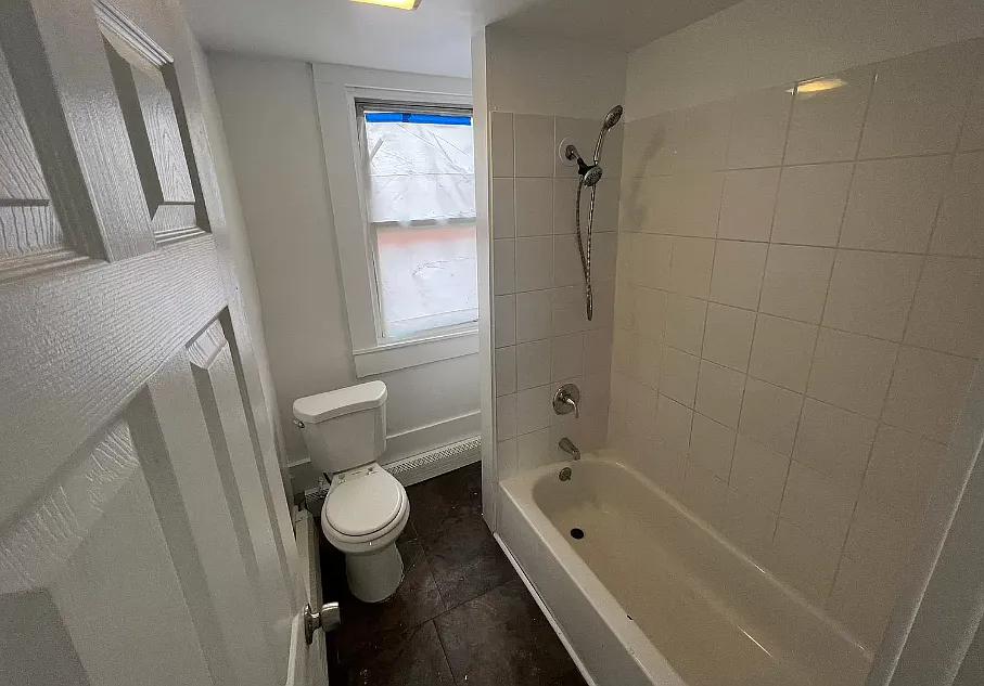 Building Photo - 788 S 19th St #2