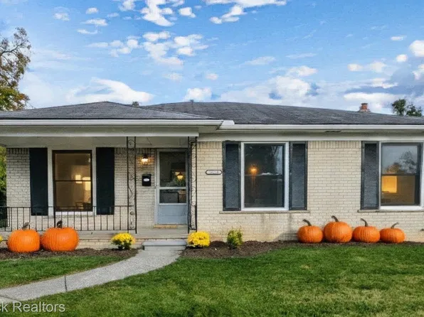 16218 Addison St, Southfield, MI 48075