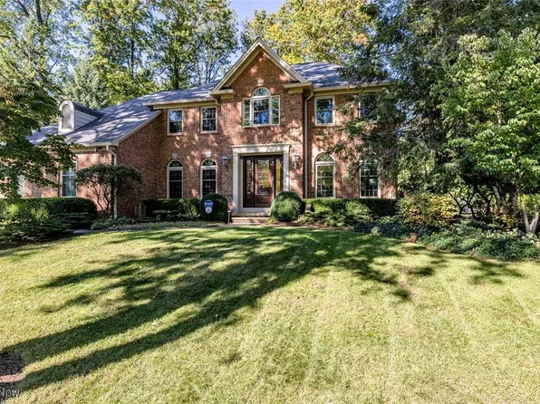 32346 Brandon Pl, Avon Lake, OH 44012