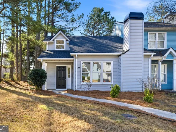 2263 Wellington Cir, Lithonia, GA 30058