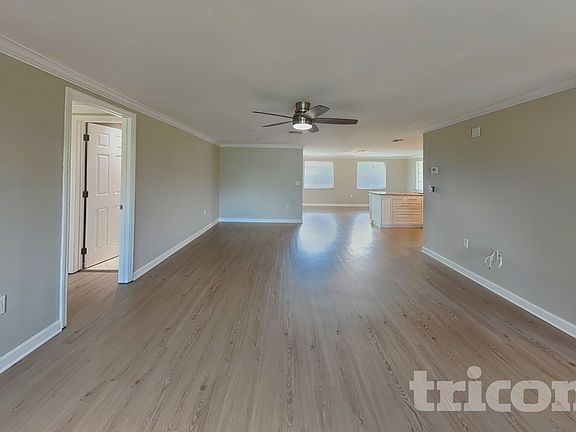 2nd image of 4541 Crystal Rd