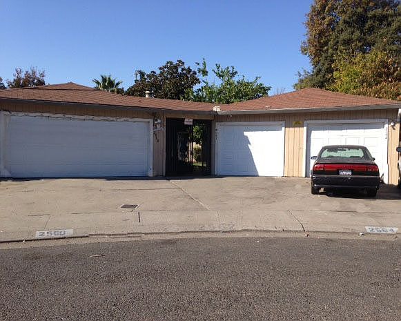1st image of 2562 Antoine Ct