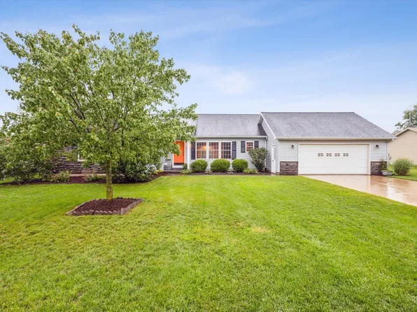 750 E Country Ln, Shipshewana, IN 46565
