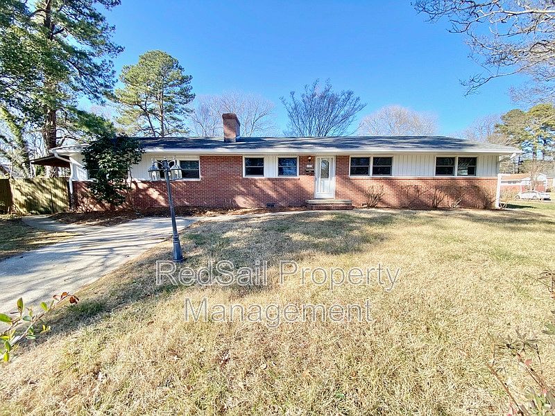 1st image of 423 Eastwood Dr