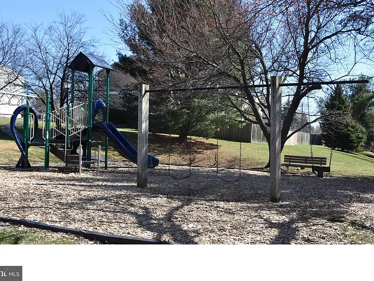 7708 Fawn Ct — Photo 19