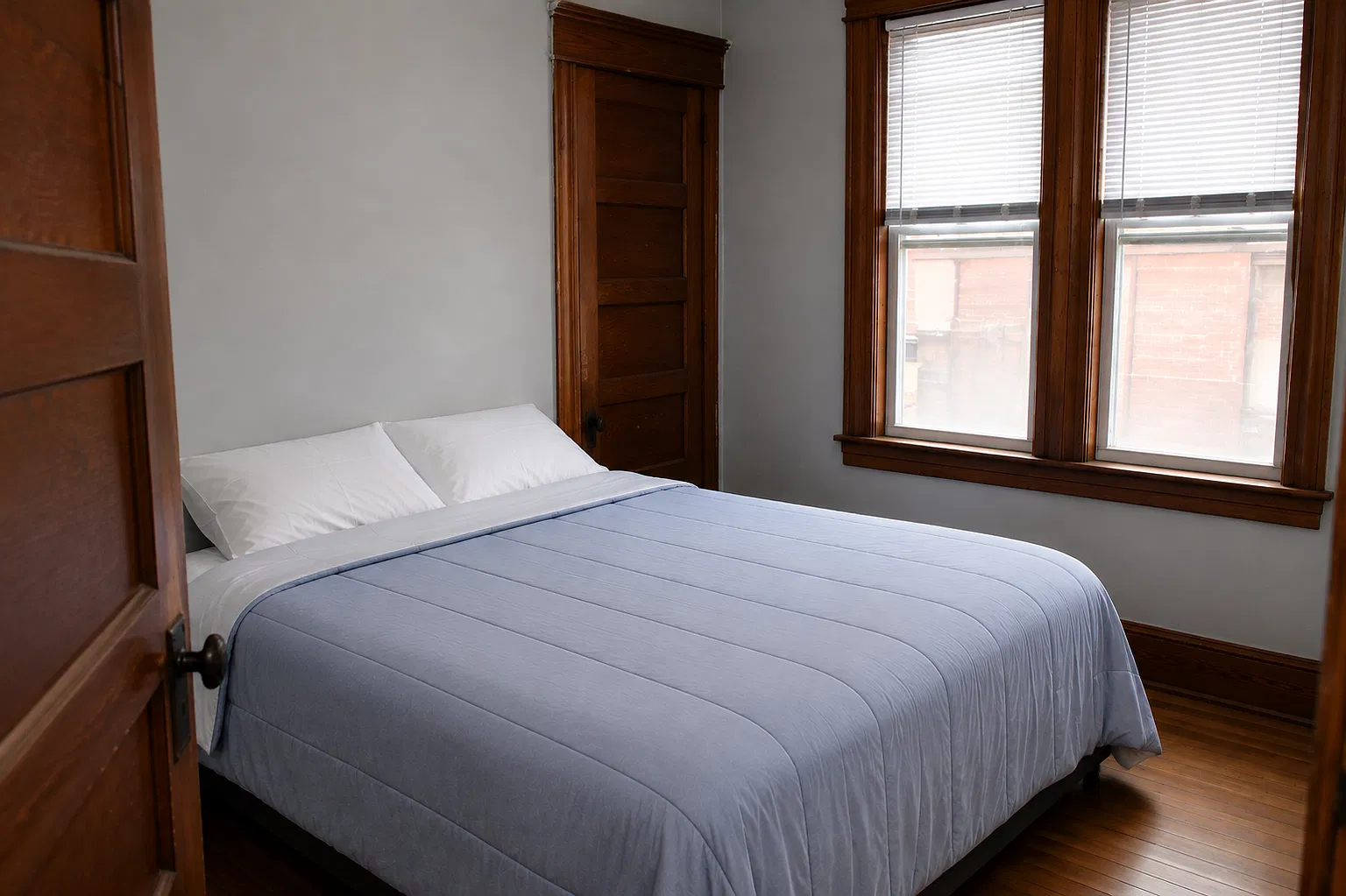 4 bed, $4,000 — Photo 3