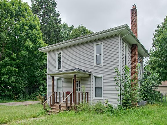 3rd image of 310 S Burgess St