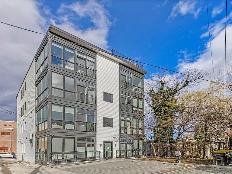 1012 Harvard St NW #7 — Photo 25