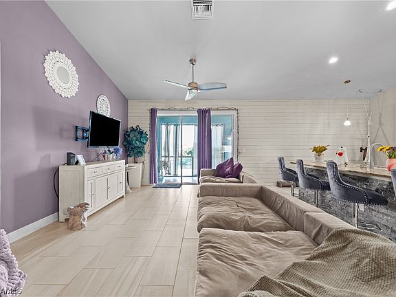 5th image of 3513 SW 8th Ct
