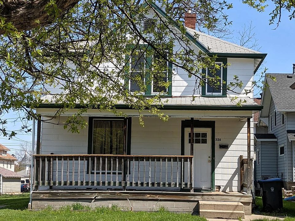 1st image of 326 E Hickory St