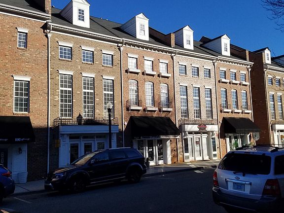 2nd image of 142 Marketplace Ave