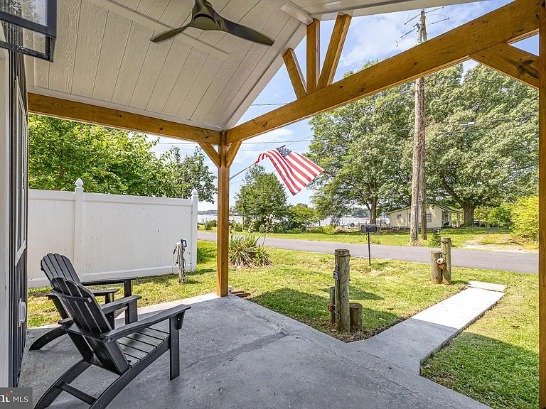530 Monroe Bay Ave — Photo 14