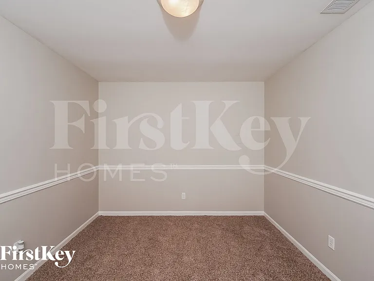 101 Sunny Brook Ln — Photo 11