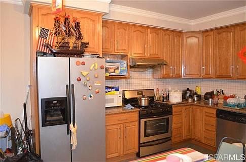 3rd image of 219-223 Balboa St