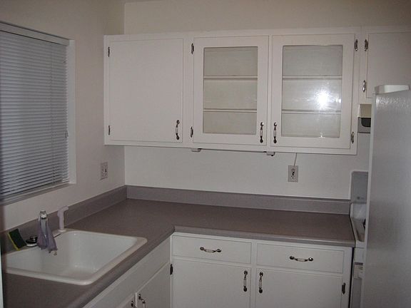 5th image of 253 S 700 E APT 20