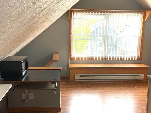 2nd image of 10118 Champion Ave #3