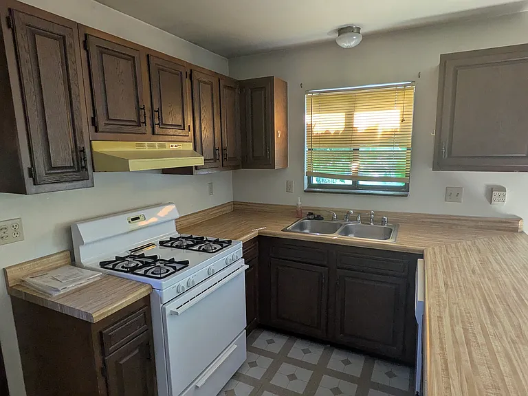 4830 W Edgerton Ave — Photo 5
