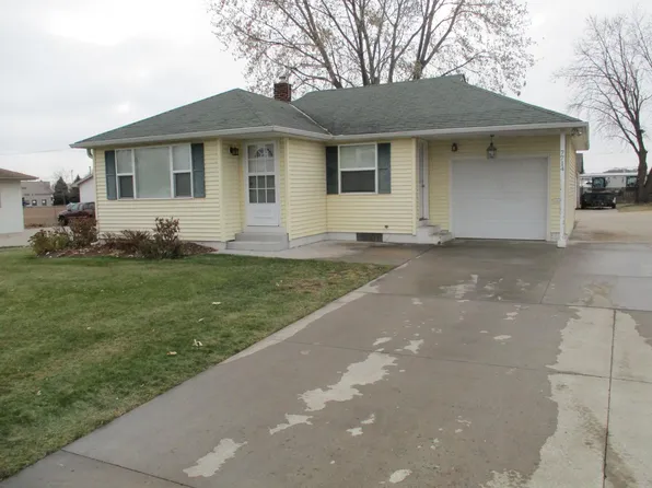 7714 Central Ave NE, Spring Lake Park, MN 55432