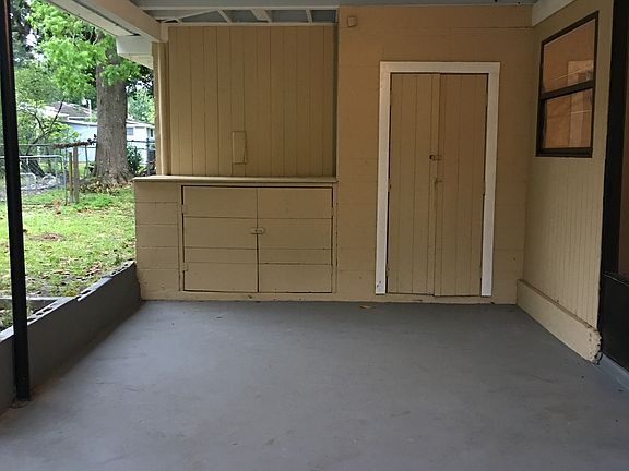 Carport/Storage 
