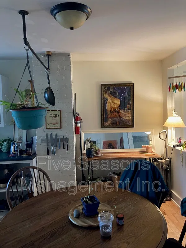 2 bed, 1.0 bath, 750 sqft, $2,100 — Photo 4