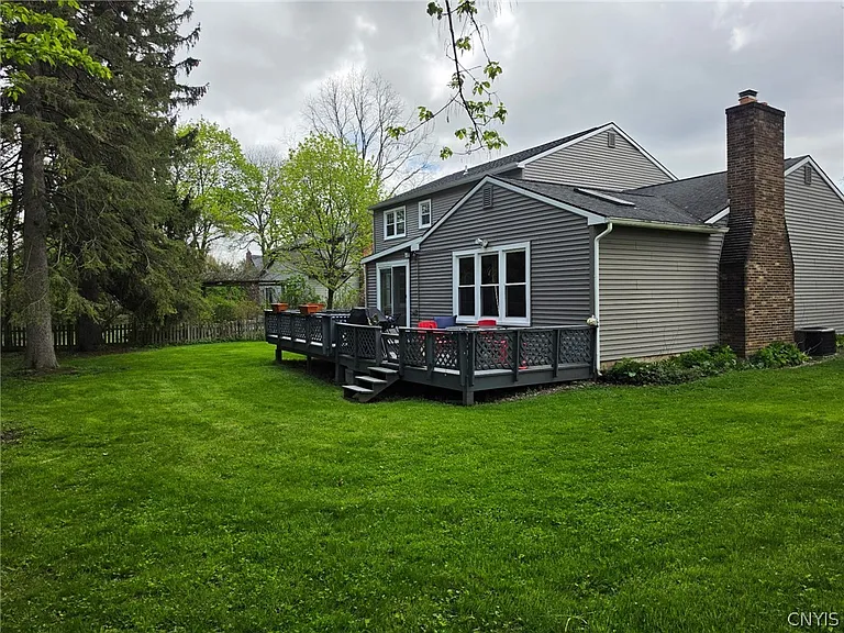 96 Charing Rd — Photo 34