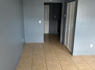 696 SW 4th St APT 4, Belle Glade, FL 33430