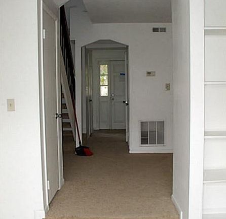 3rd image of 807 Biltmore Dr