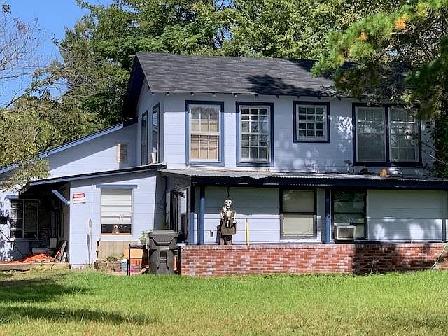 2nd image of 721 SE Avenue L