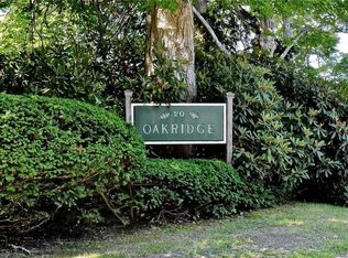 20 Comstock Ave #5D, Essex, CT 06426