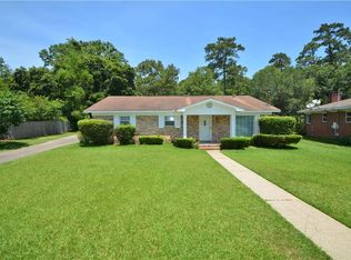 518 W Valley Rd, Chickasaw, AL 36611