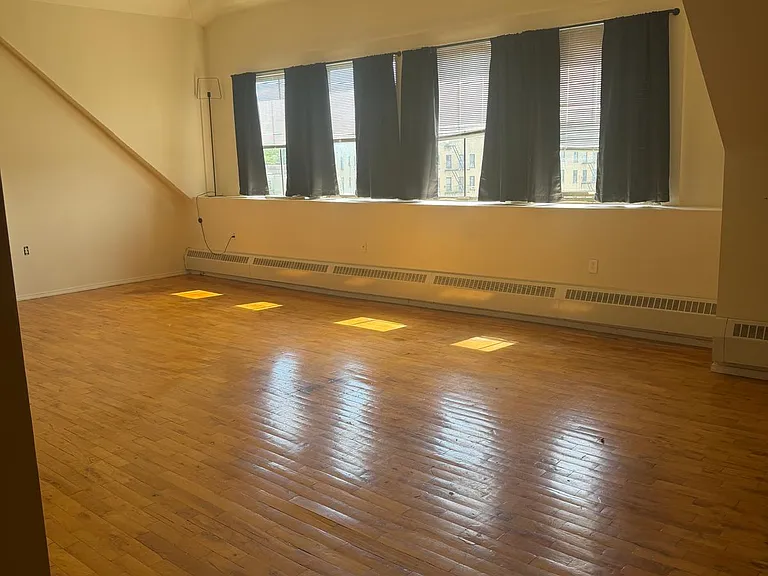 162 McLean Ave #1 — Photo 3