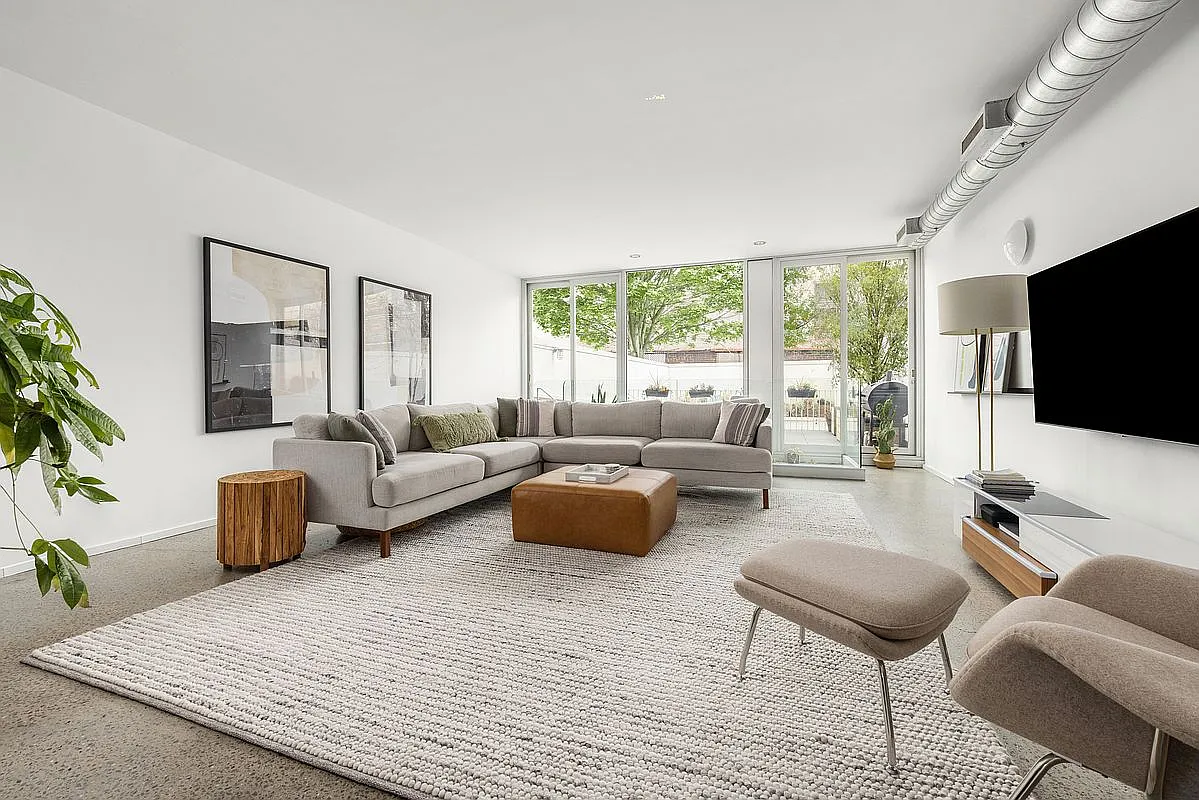 957 Pacific St APT 101 photo 1