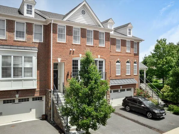 204 Cenning Ter, Purcellville, VA 20132