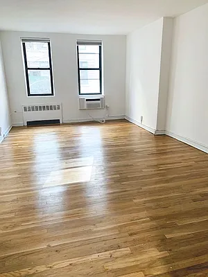 Rented by Compass | media 7