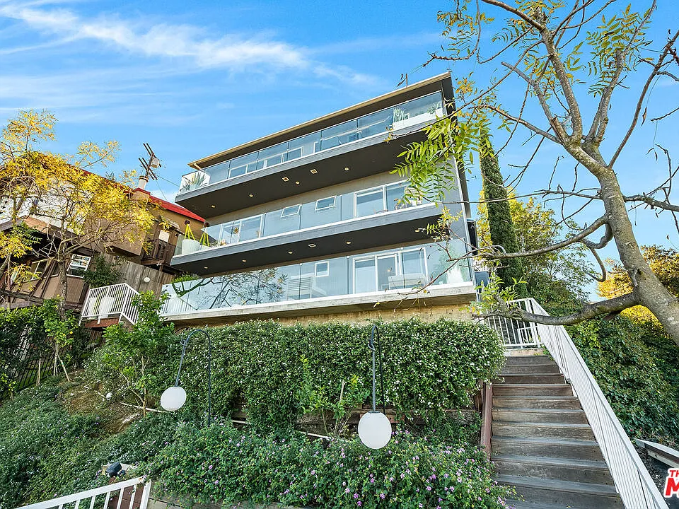 7191 Pacific View Dr