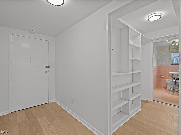 4th image of 13800 Shaker Blvd APT 602